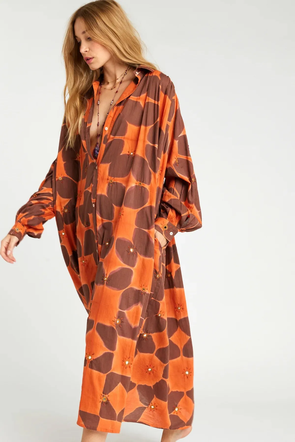 Robe tie dye dress in orangé brodée cramp